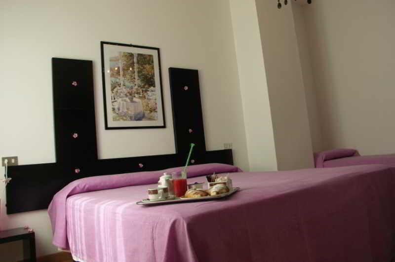 Hotel La Rosa Dei Venti Monte San Giusto Habitación foto